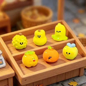Lindas figuras de frutas en miniatura para micro-paisaje DIY y decoración de mesa