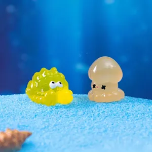 Glow-in-the-dark marine hermit crab and octopus resin miniatures for aquarium decoration