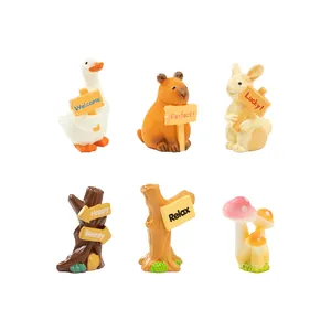 6er-Set süße Miniatur-Tierfiguren mit Schildern für DIY-Gartendeko und Schreibtischornamente