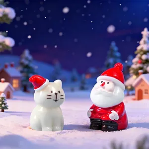 Simpatiche statuette in miniatura di Babbo Natale e gatto per decorazioni natalizie