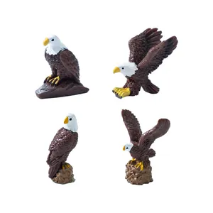 Set di 4 statuette in resina di aquila calva in miniatura per decorazione di micro paesaggi