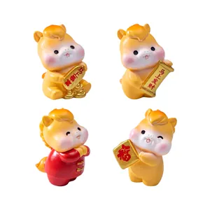Quatre mignonnes figurines de poney en résine avec vœux traditionnels du Nouvel An