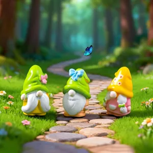 Set de tres lindas figuras de gnomos de jardín en miniatura para decoraciones de primavera