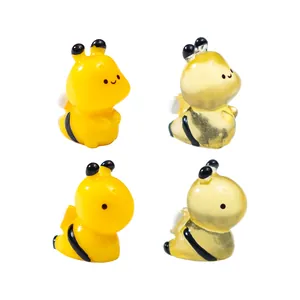 Set mit vier süßen Mini-Bienen-Figuren für Mooslandschaften und DIY-Gartendeko