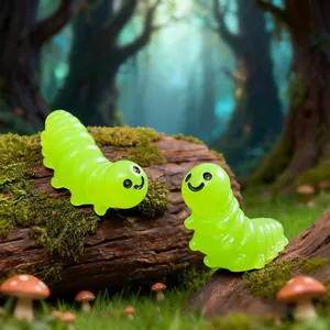 Mini green caterpillar figurines for moss micro-landscape and garden DIY decoration