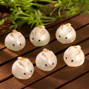 Set of 6 miniature white rabbit pastry figurines for DIY micro-landscape decoration