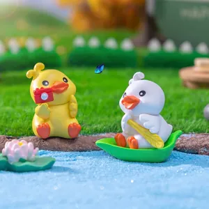 Two cute duck figurines for micro-landscape gardening and DIY decoration charms