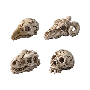 Set di teschi di animali in miniatura in resina per decorazioni terrario e tavolo.
