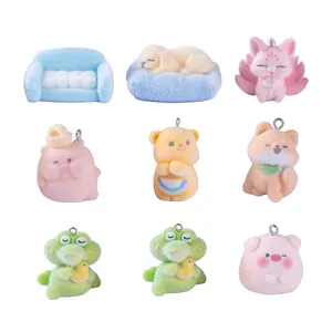 Sammlung süßer kleiner beflockter Tierfiguren für DIY-Schlüsselanhänger und Taschen