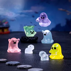 Lichtgevende mini-geestfiguren voor DIY-microlandschap en leuke bureau-decoraties