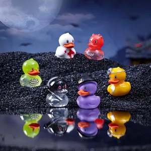 Figuritas de Halloween Mini Pato Amarillo de Resina Micro Paisaje Fantasma Diablo Zombie Bruja Pato Ornamentos Accesorios Bricolaje Decoración de Escritorio