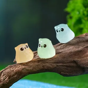 Trois mignonnes figurines de hibou lumineuses en résine sur bois pour décoration de paysage