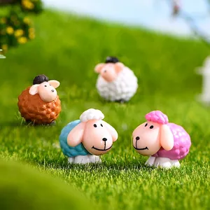 Miniatura di Pecora con Orecchie Lunghe Figurina per Micropaesaggio di Muschio Statua di Animali in PVC Resina Decorazione
