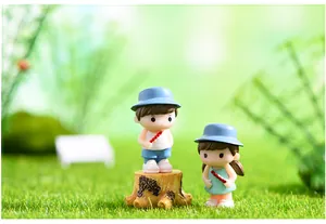 Figurines miniatures de couple avec fruits confits pour décor de gâteaux et jardins