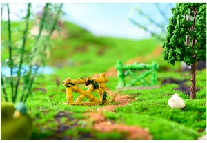 Resin miniature fence accessories for moss micro-landscape and DIY terrarium decoration