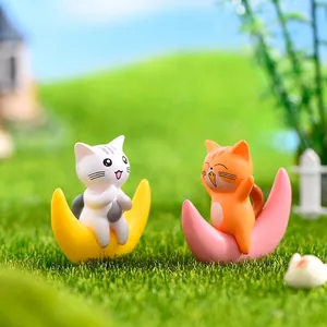 Set di due figurine di gatti sulla luna per decorazione micro paesaggi muschio