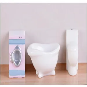 Détail des meubles de salle de bain miniatures en résine avec baignoire et lave-linge