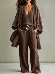 Élégant ensemble 3 pièces en lin avec cardigan, débardeur et pantalon large marron