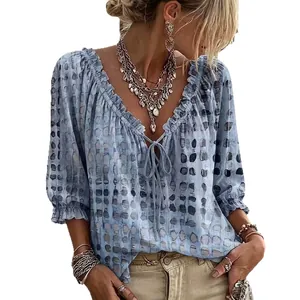 Blusa bohemia con estampado de lunares para mujer con cuello en V y accesorios étnicos