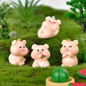 Figurine Miniature de Cochon Cartoon en Résine Micro Paysage Accessoire Boule de Cristal DIY Jolie Décoration de Bureau Ornement