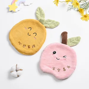 Bonnets de séchage en microfibre absorbante en forme de fruit pour enfants, rose et jaune.
