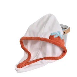 Serviette à cheveux motif fraise en microfibre pour un séchage rapide et efficace