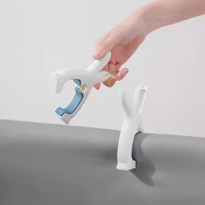 Large windproof plastic quilt clips for laundry drying, white and blue durable design