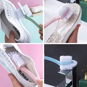 Brosse à chaussures multi-faces à long manche pour un nettoyage en profondeur.