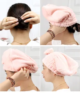 Demostración de cómo usar un gorro de secado de pelo rosa de coral fleece con lazo