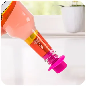 Pink food grade silicone wine bottle stopper with creative hat shape design