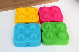 Set di stampi per cubetti di ghiaccio sferici in silicone a 4 fori in vari colori vivaci