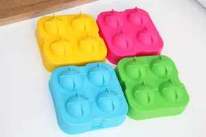 Stampi per cubetti di ghiaccio a sfera a 4 fori in silicone colorato: giallo, rosa, blu
