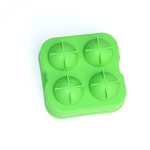 Stampo per ghiaccio a sfera verde a 4 fori in silicone alimentare per un facile rilascio