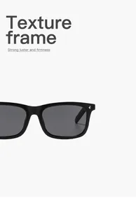 Gros plan de lunettes de soleil carrées noires avec des détails triangulaires dorés.