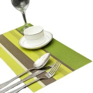 Tovaglietta a righe in PVC resistente al calore stile europeo moderno per la tavola