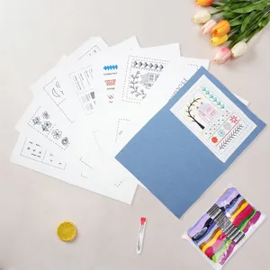 Kit de broderie DIY Stitch Book avec feuilles de lin à motifs et fils colorés