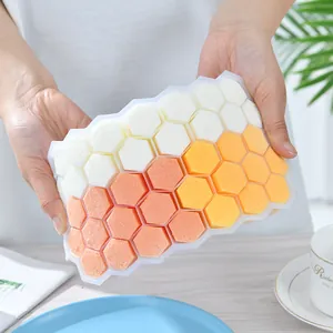Flexible 37-grid honeycomb silicone ice cube tray mold with lid for DIY chilled drinks