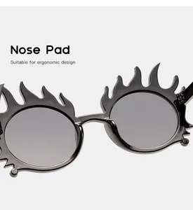 Zoom sur les plaquettes de nez ergonomiques des lunettes de soleil flamme pour enfants.