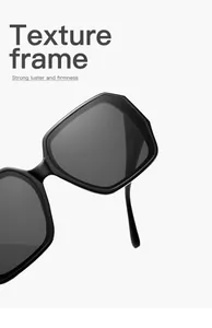 Detaillierte Makroansicht der Textur und des Glanzes der schwarzen quadratischen Sonnenbrille.