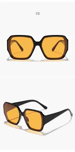 Vorder- und Seitenansicht der stilvollen quadratischen Sonnenbrille mit orangen Gläsern