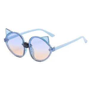 Süße Cartoon-Fuchs-Sonnenbrille für Kinder mit blauem Farbverlauf und Glitzerrahmen