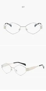 Vues détaillées de lunettes de soleil en métal argenté à polygone irrégulier pour femmes