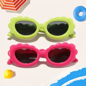 Occhiali da Sole per Bambini Montatura a Nuvola Ondulata Protezione UV400 Lenti Ovali Bordo a Festoncino per Bambine Ragazzi