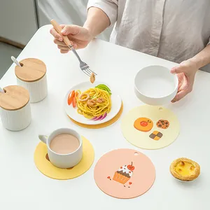 Tovagliette e sottobicchieri in silicone resistenti al calore con simpatici motivi a cartoni