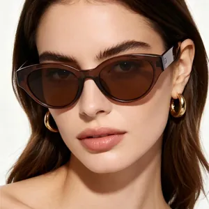 Retro Klein Frame Cat-Eye Zonnebril Voor Dames Heren UV400 Bescherming Outdoor Mode Y2K Stijl PC Frame AC Lens Bril