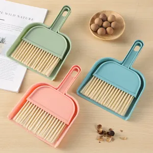 Mini Set Scopa e Paletta da Scrivania Spazzola di Pulizia Portatile in Plastica PP per Tastiera Ufficio Auto Casa