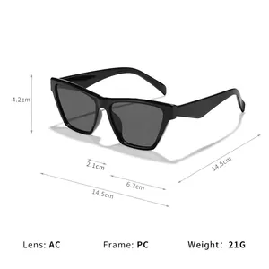 Lunettes de soleil chat noires avec dimensions détaillées, verres AC et monture en PC.
