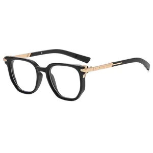Premium-Herren-Sonnenbrille UV400 mit klassischem schwarzem Rahmen und goldenen Bügeln
