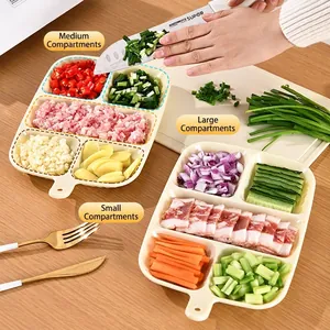 Stapelbare keukenplateaus met compartimenten voor het organiseren van ingrediënten