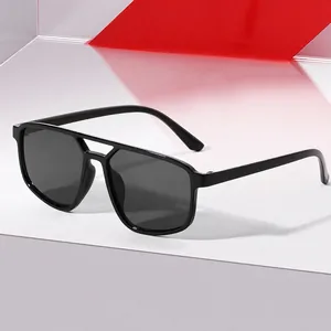 Stylische Unisex-Pilotensonnenbrille in Schwarz mit hohlem Doppelsteg-Design für draußen